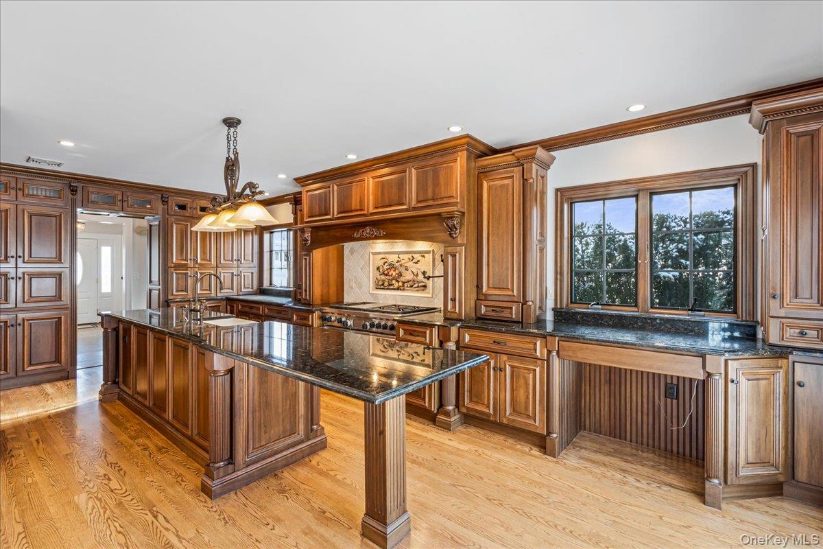 #5 photo, 12 Davison Avenue, নাসাউ কাউন্টি East Rockaway , NY 11518