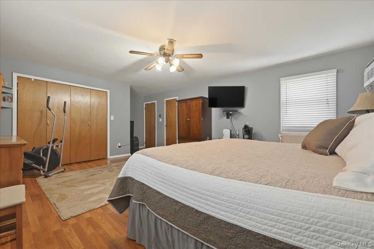 #12 photo, 2 Squirrel Drive, নাসাউ কাউন্টি East Rockaway , NY 11518