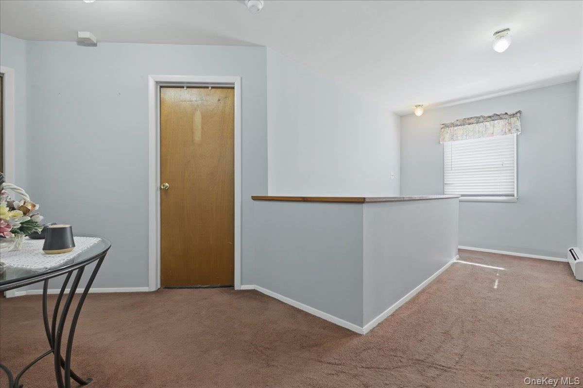 #17 photo, 2 Squirrel Drive, নাসাউ কাউন্টি East Rockaway , NY 11518