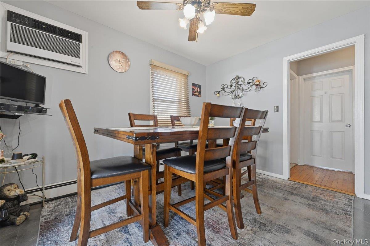 #5 photo, 2 Squirrel Drive, নাসাউ কাউন্টি East Rockaway , NY 11518