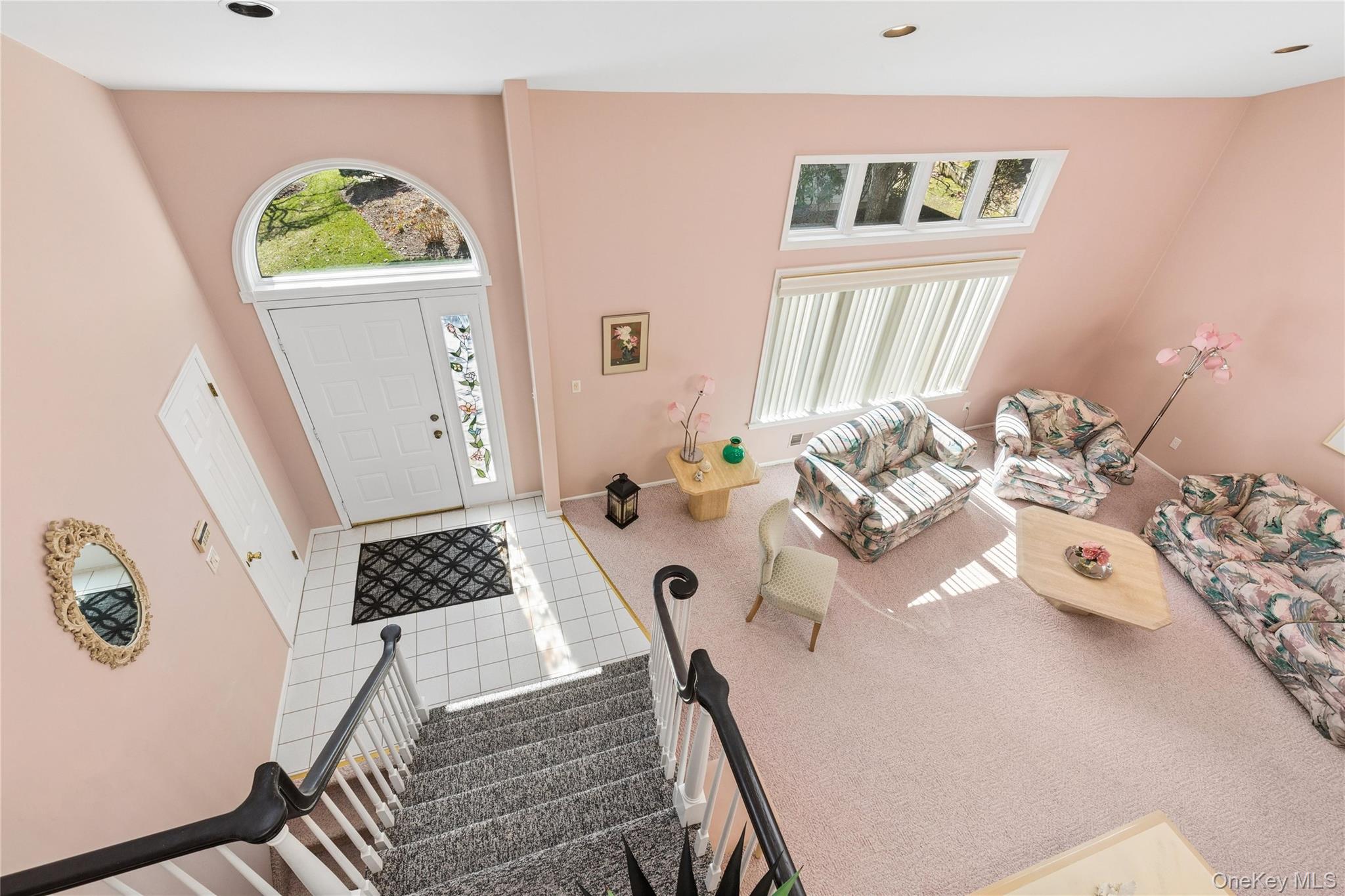 #17 photo, 12 Stone Gate Court, Smithtown , NY 11787