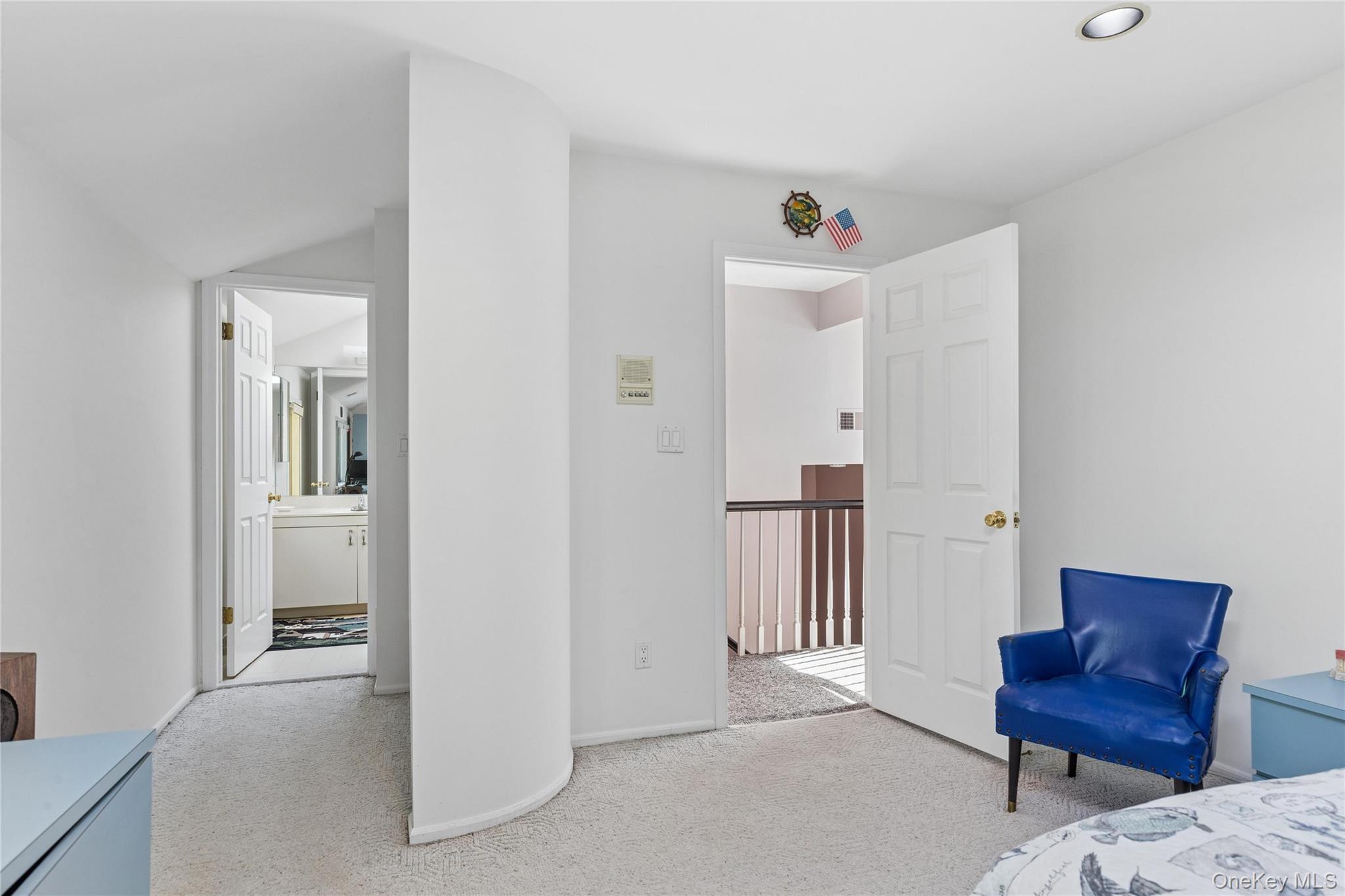 #18 photo, 12 Stone Gate Court, Smithtown , NY 11787