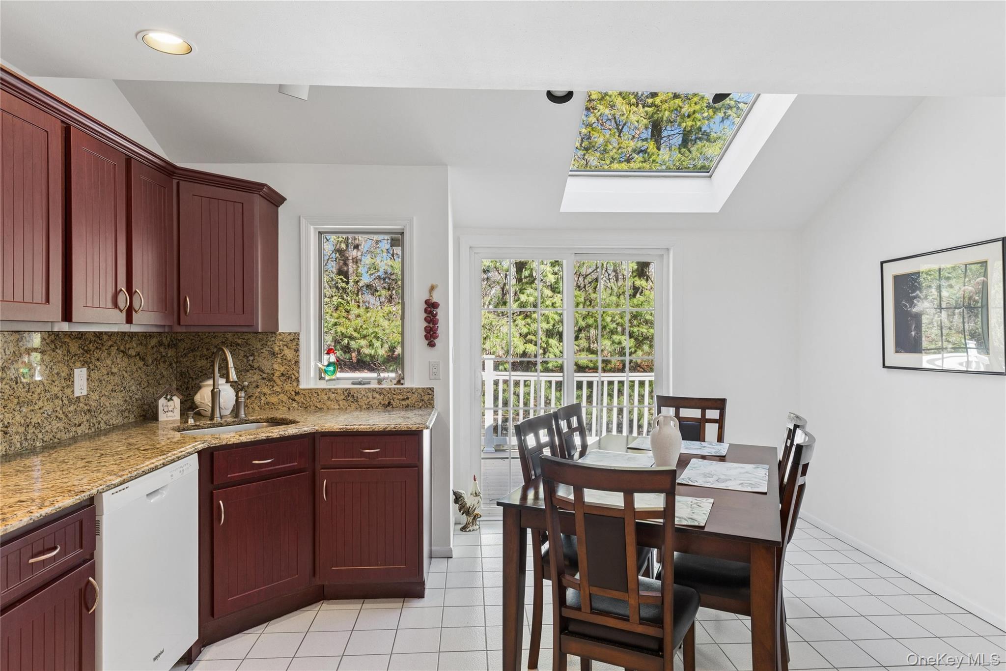 #9 photo, 12 Stone Gate Court, Smithtown , NY 11787