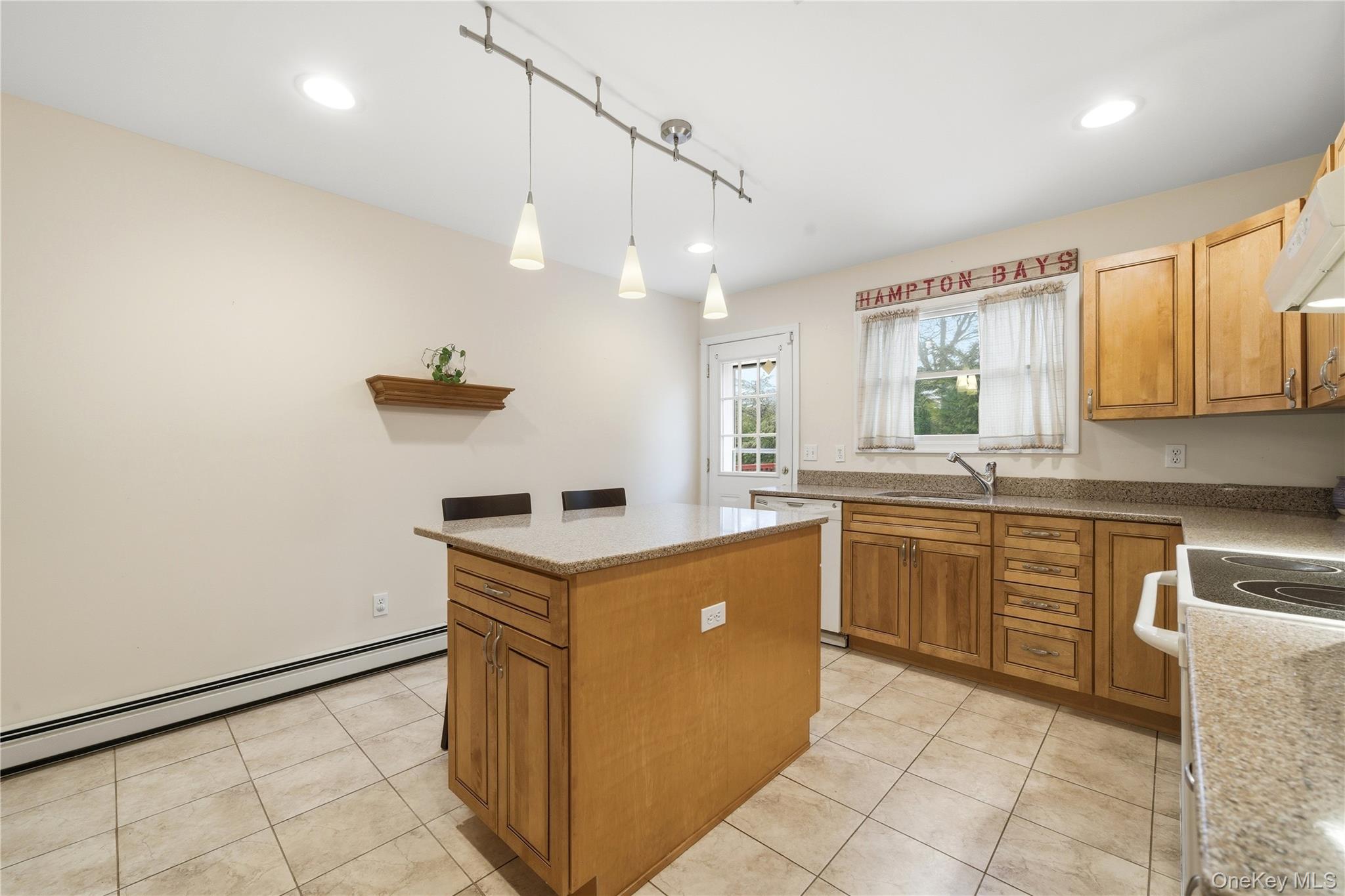 #13 photo, 43 Ridgeway Boulevard, Bay Shore , NY 11706