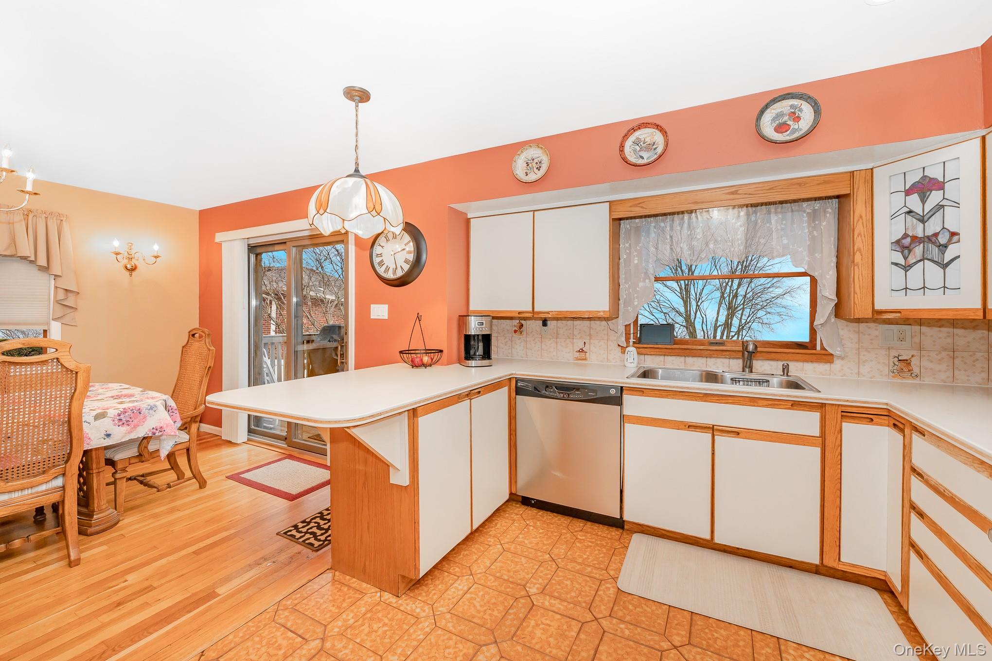 #9 photo, 15 Lourae Drive, Massapequa Park , NY 11762