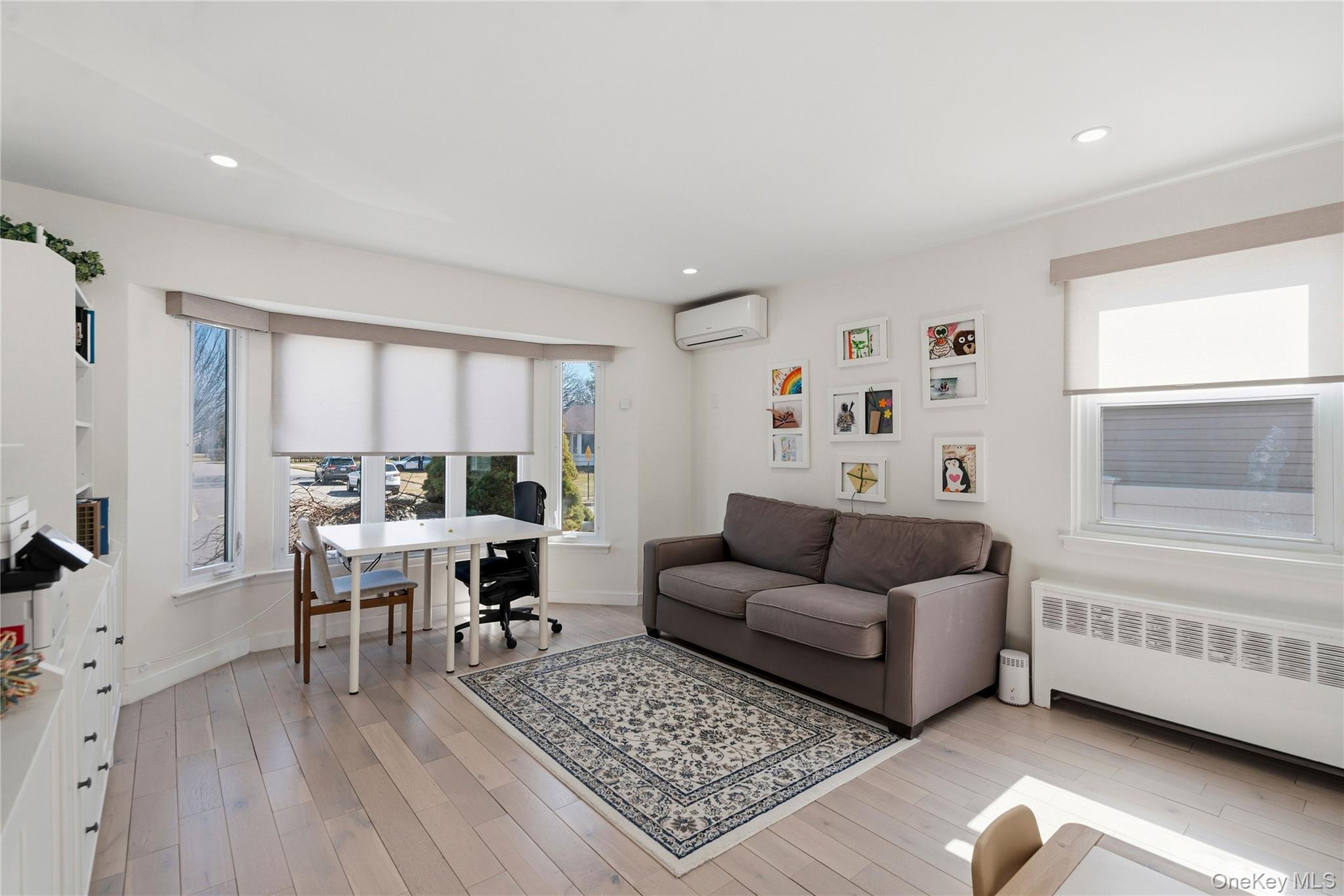 #15 photo, 25 Leonard Road, Syosset , NY 11791