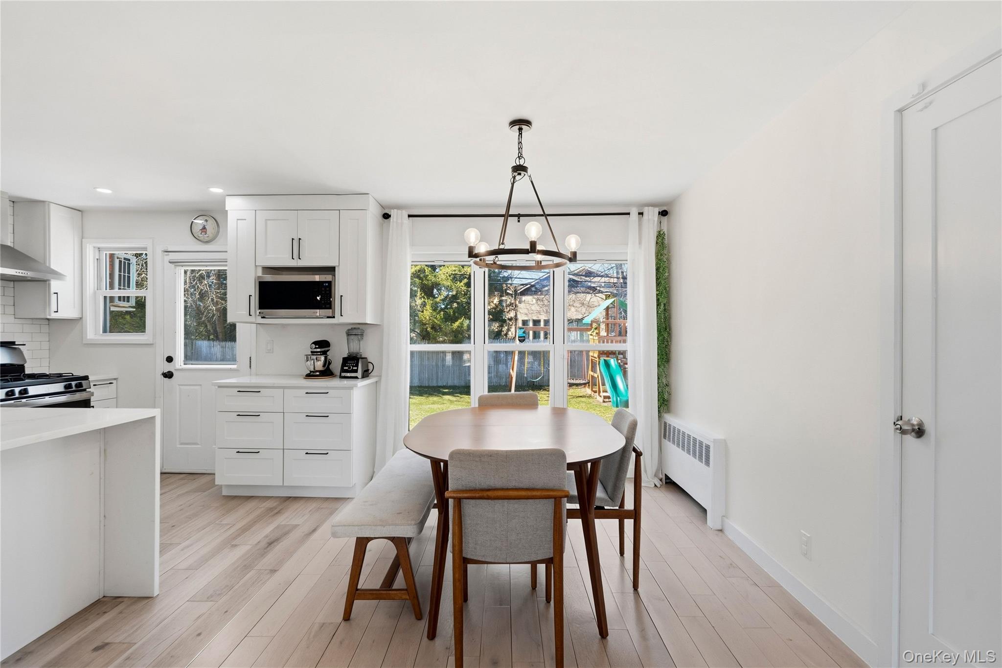 #6 photo, 25 Leonard Road, Syosset , NY 11791