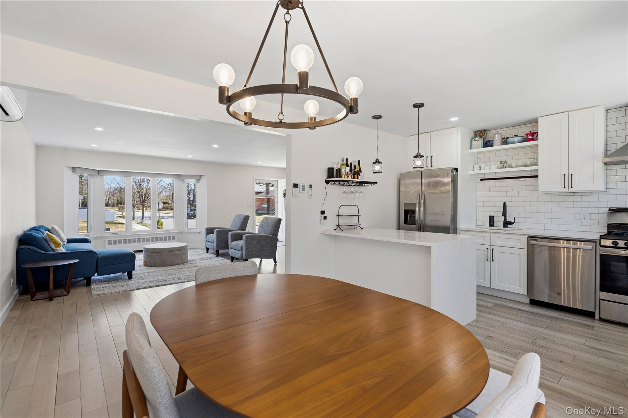 #7 photo, 25 Leonard Road, Syosset , NY 11791