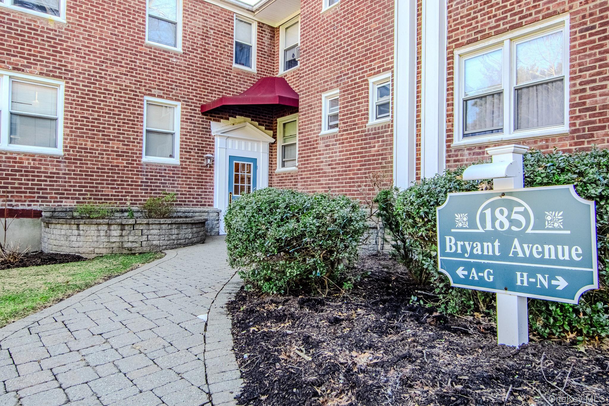 #11 photo, 185 Bryant Avenue, White Plains , NY 10605