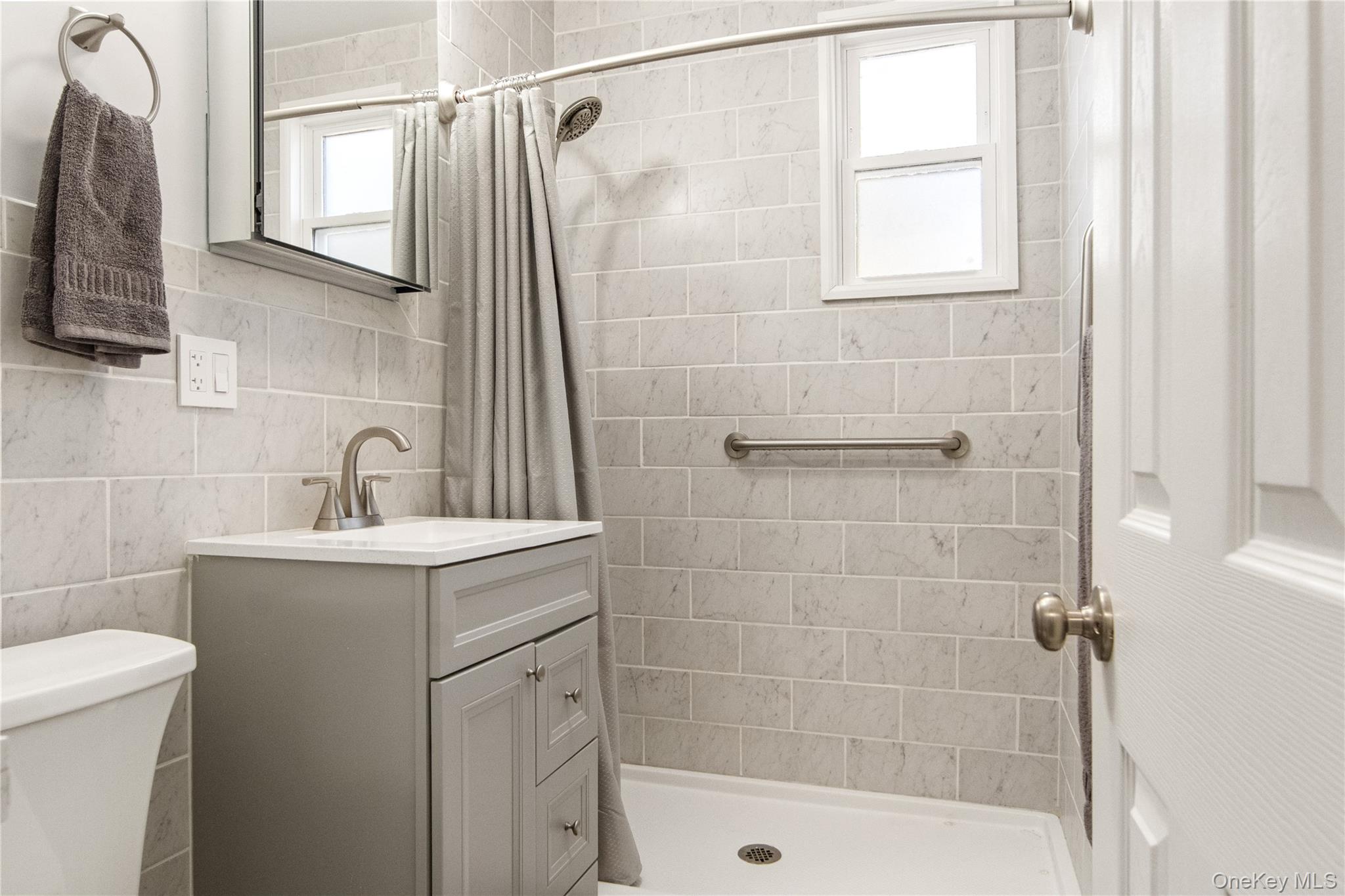 #8 photo, 185 Bryant Avenue, White Plains , NY 10605