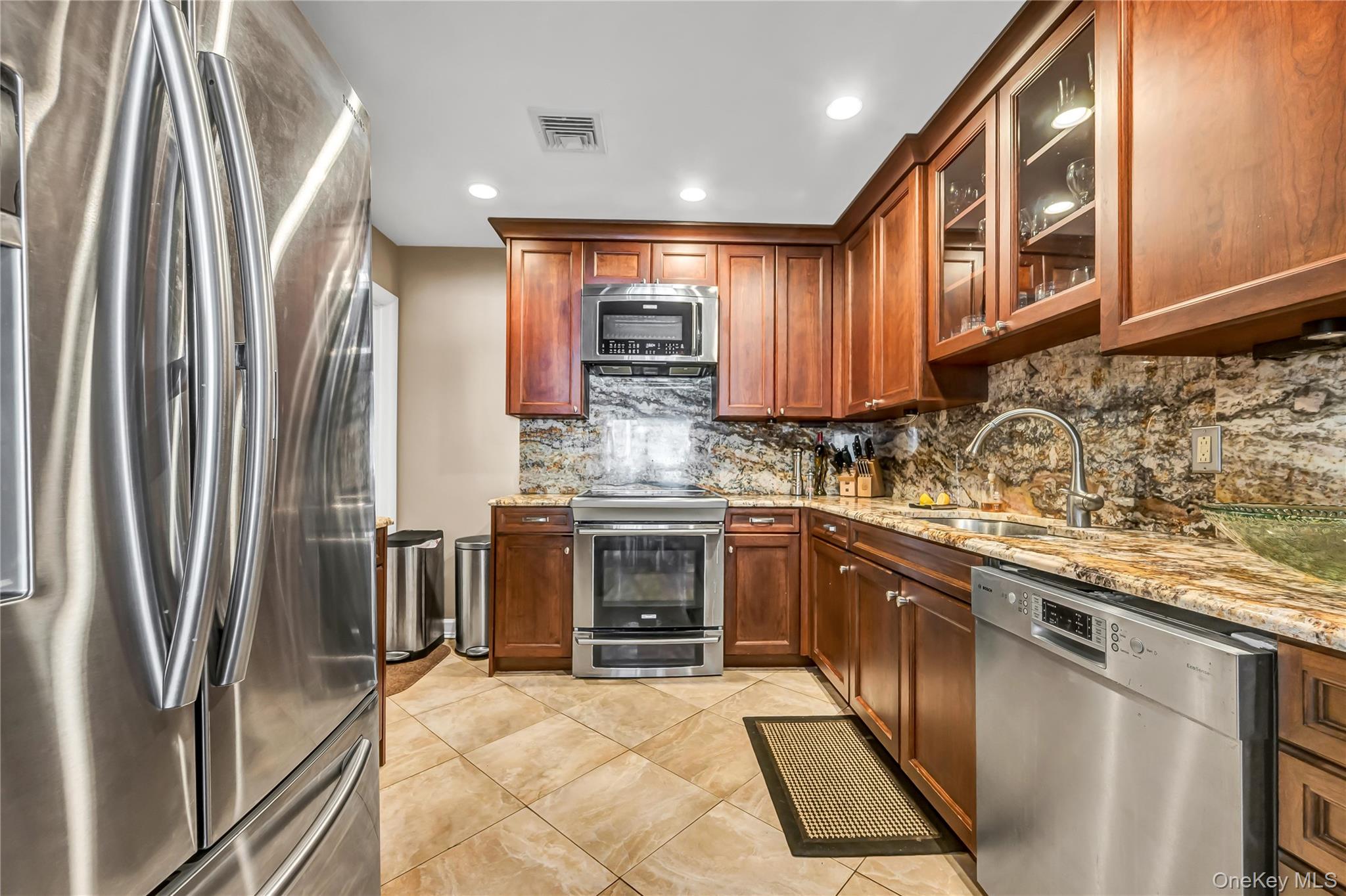 #11 photo, 8 Fawn Ridge, Millwood , NY 10546