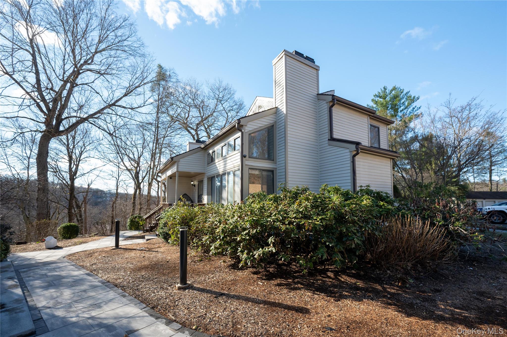 #17 photo, 8 Fawn Ridge, Millwood , NY 10546