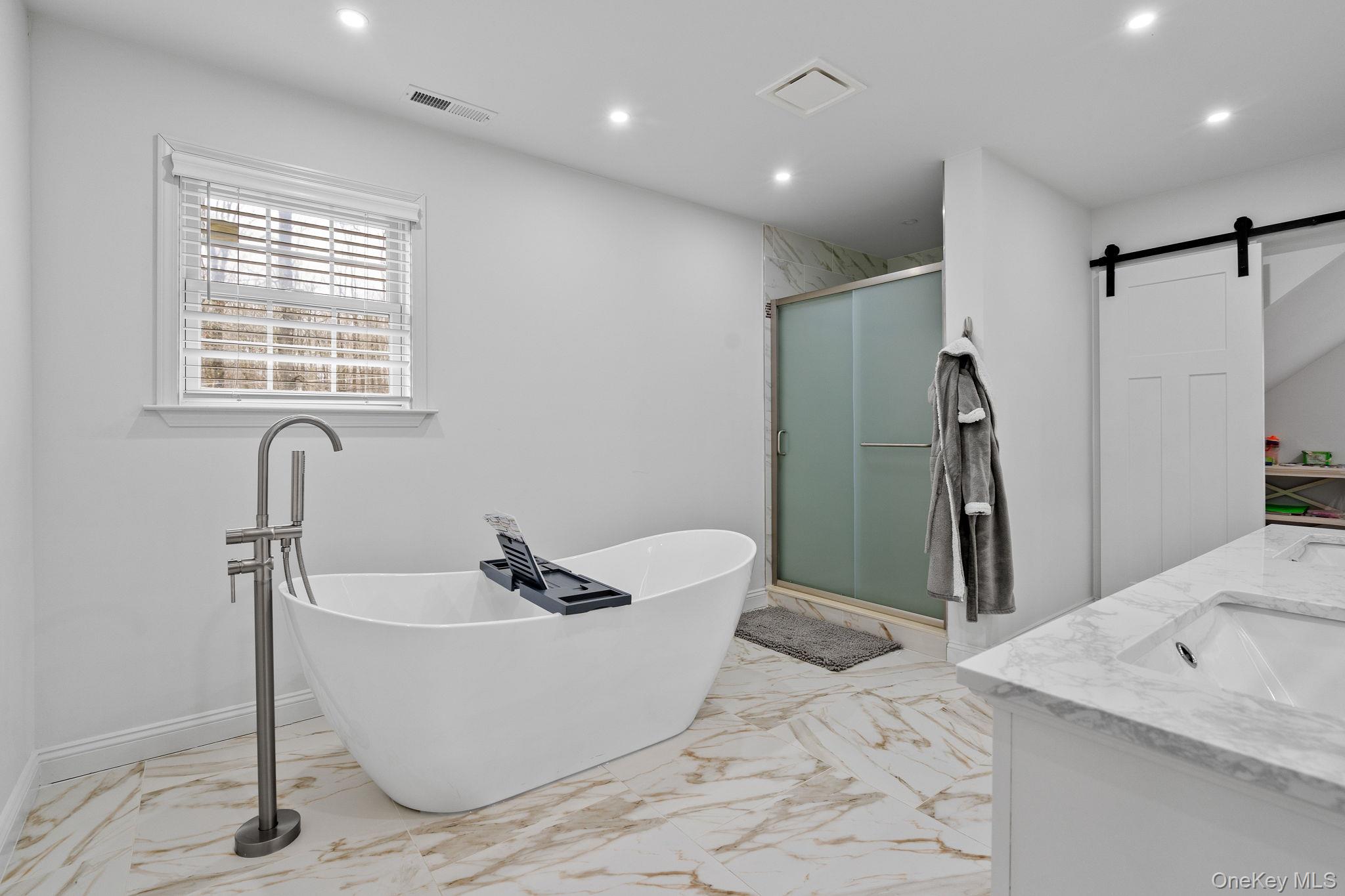 #20 photo, 159 Rombout Road, Poughkeepsie , NY 12603