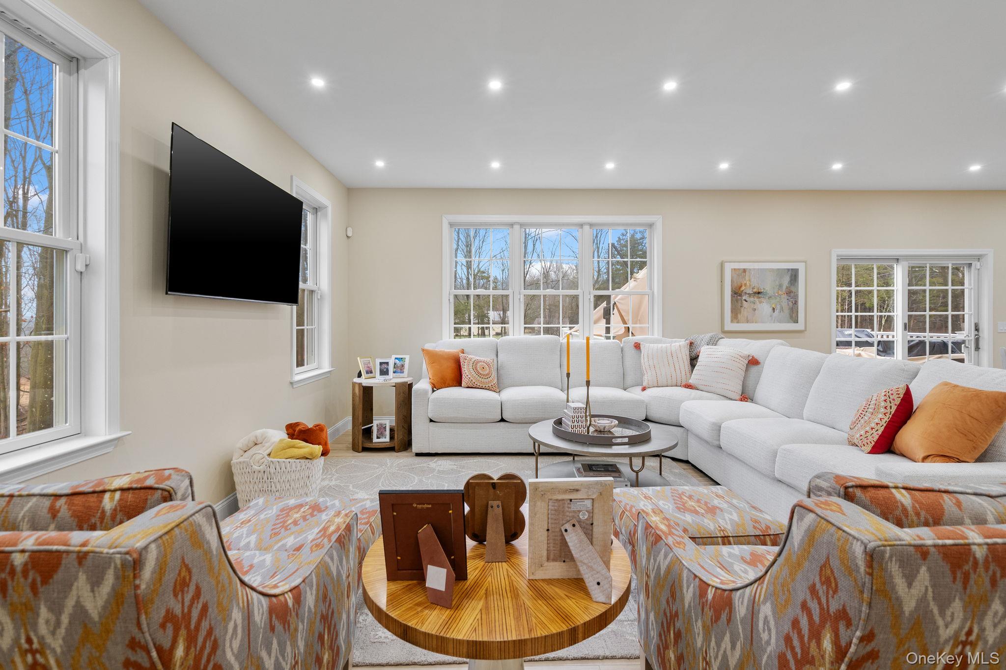 #5 photo, 159 Rombout Road, Poughkeepsie , NY 12603