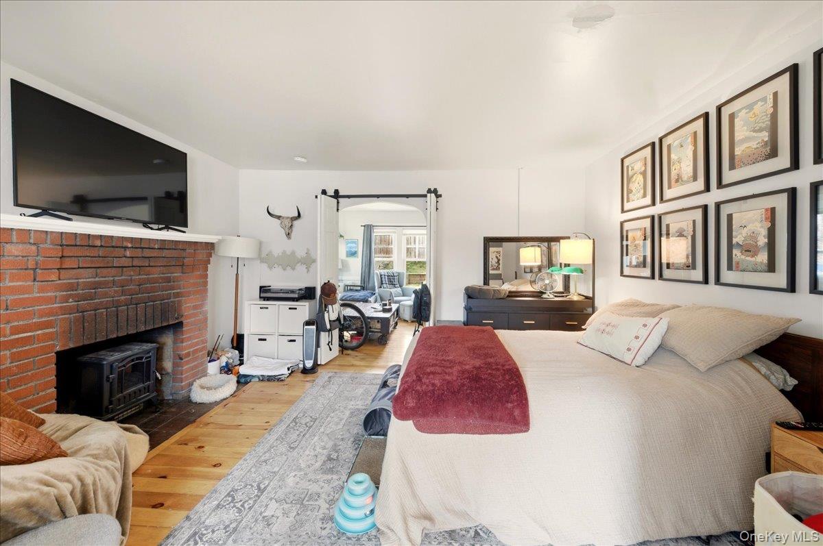 #7 photo, 23 Forsythe Place, Newburgh , NY 12550