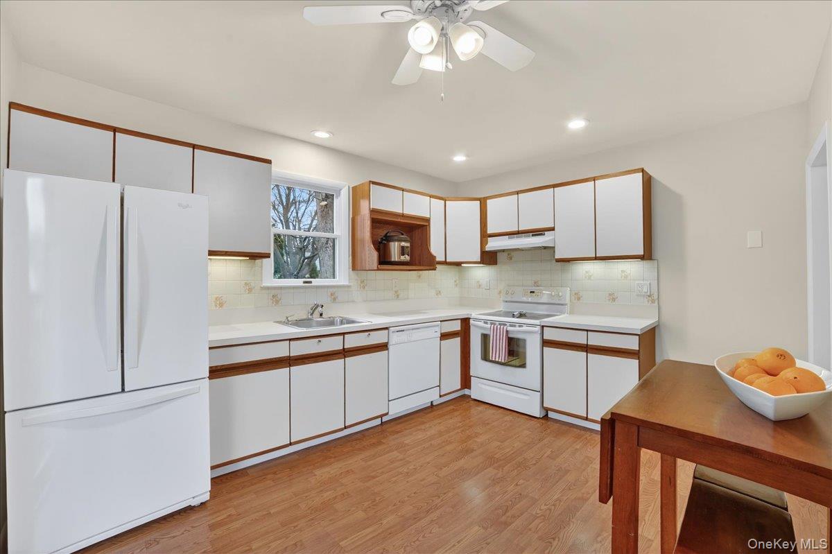 #14 photo, 19 N French Avenue, Elmsford , NY 10523