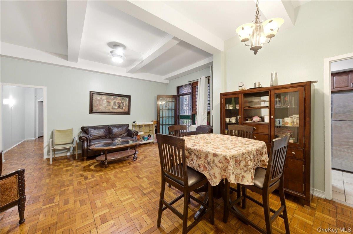 #10 photo, 1561 Metropolitan Avenue, Bronx , NY 10462