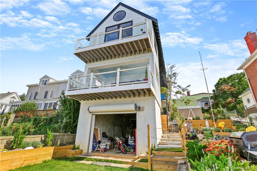 #2 photo, 81 Rochelle Street, Bronx , NY 10464