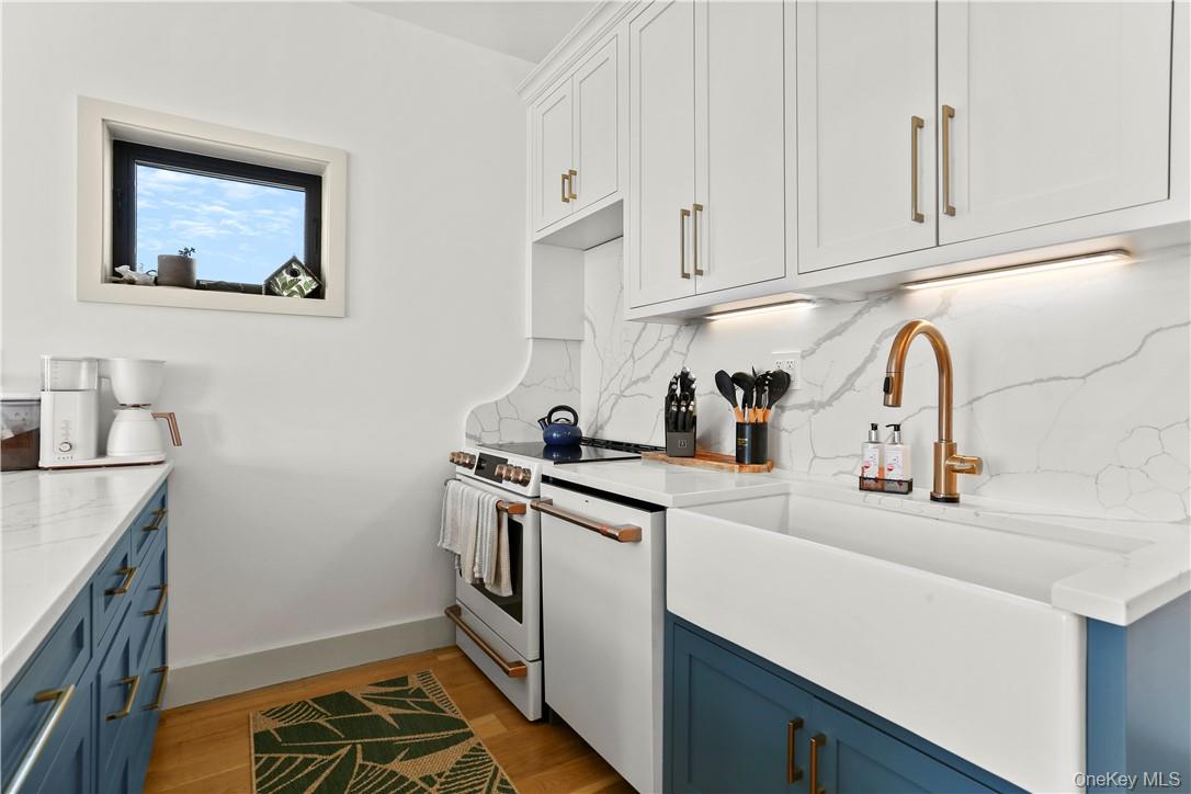 #9 photo, 81 Rochelle Street, Bronx , NY 10464