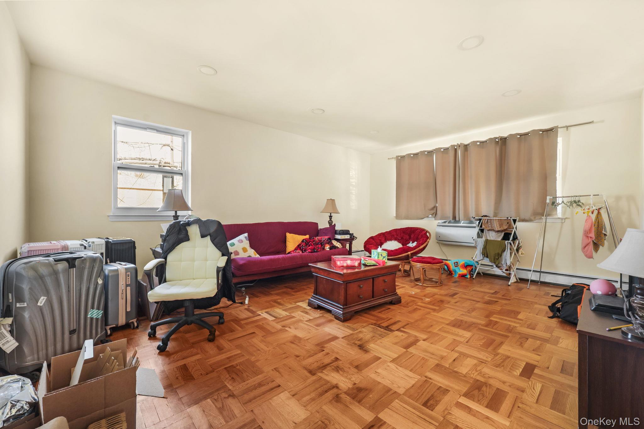 #4 photo, 124 Scott Avenue, 纽约州 Yonkers , NY 10704