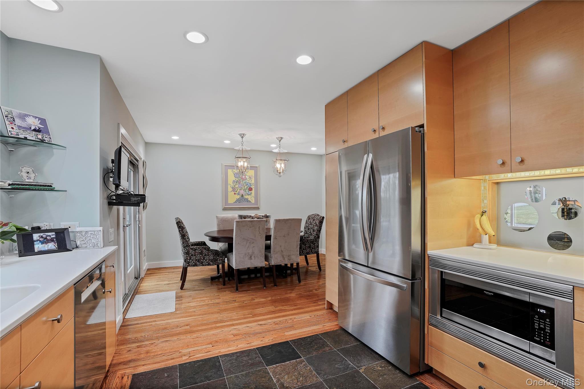 #9 photo, 3 Birchwood Road, White Plains , NY 10605