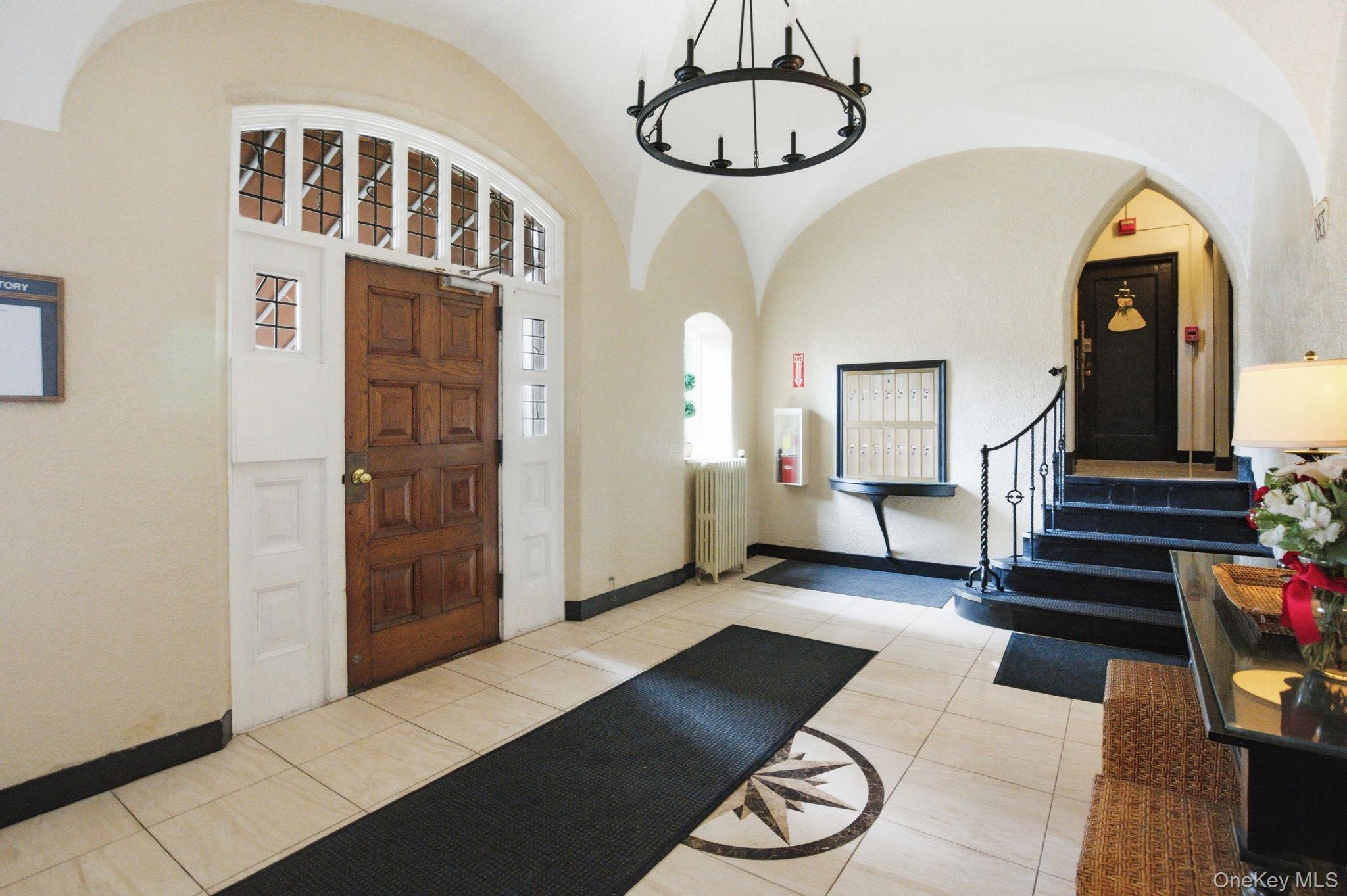 #2 photo, 26 W Pondfield Road, Bronxville , NY 10708