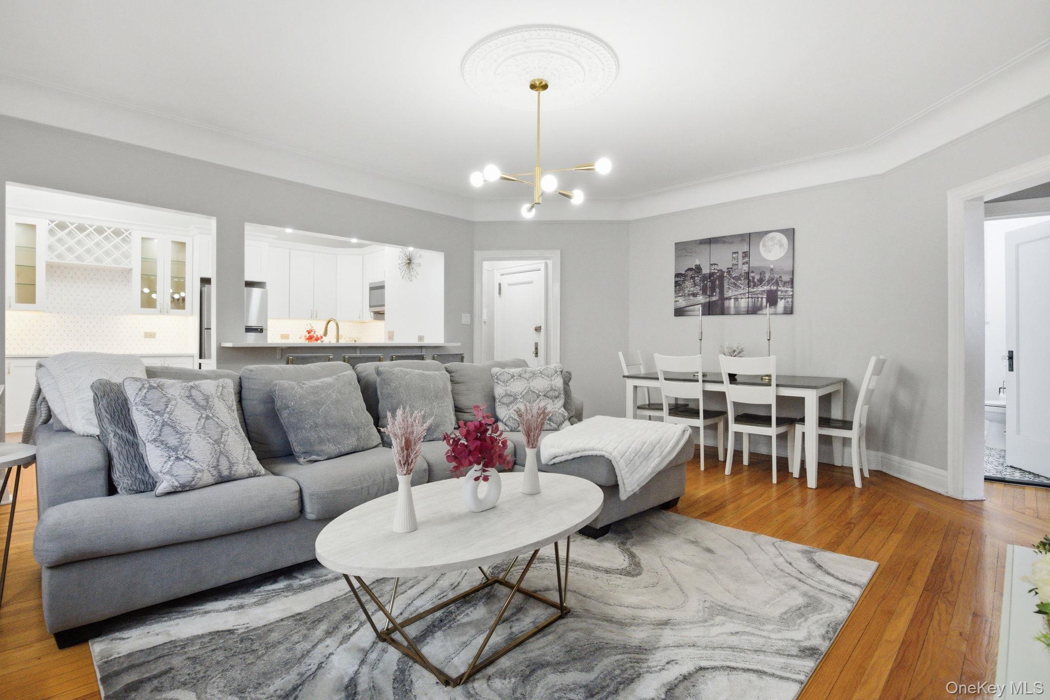 #3 photo, 26 W Pondfield Road, Bronxville , NY 10708