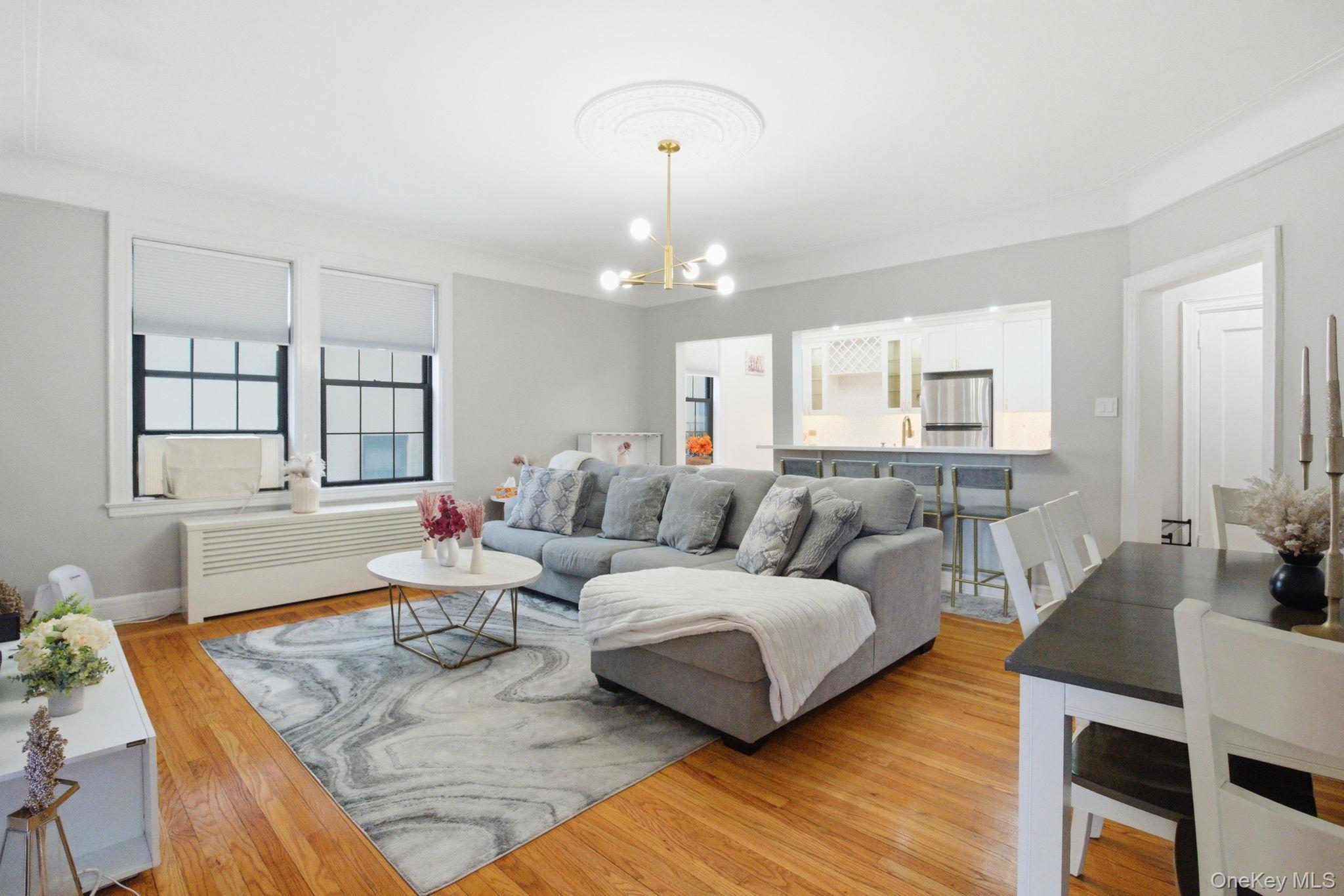 #4 photo, 26 W Pondfield Road, Bronxville , NY 10708