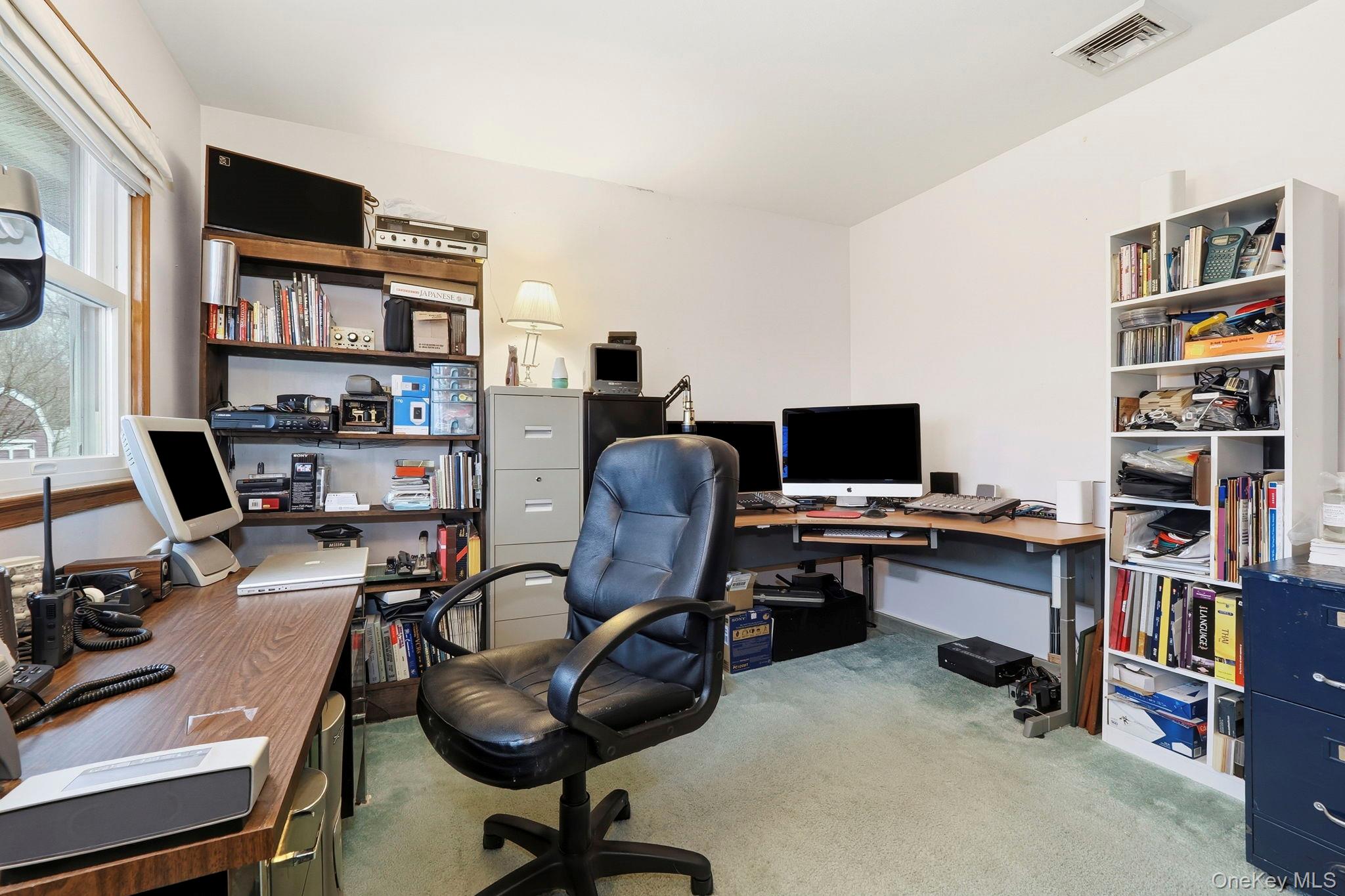 #16 photo, 33 Fulmar Road, Mahopac , NY 10541