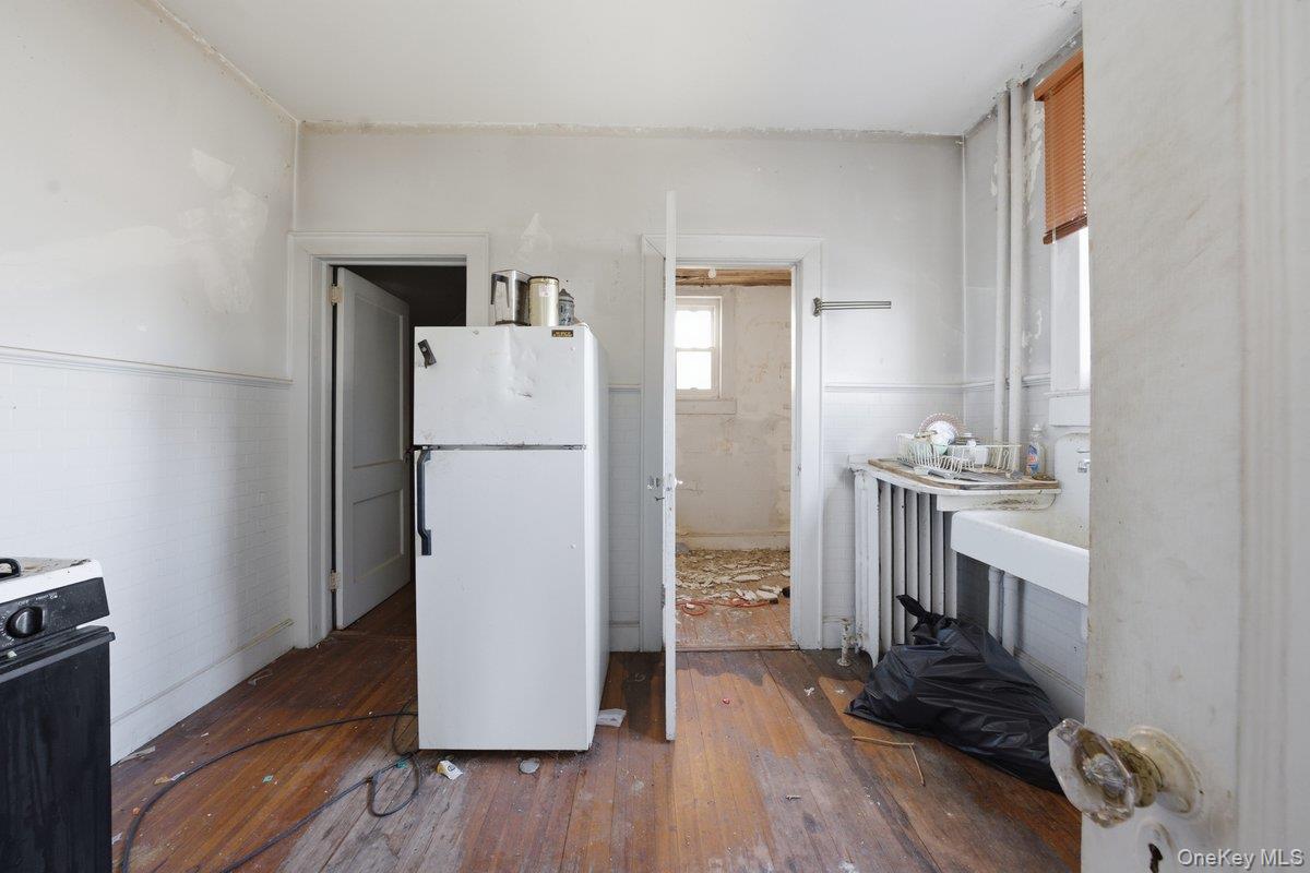 #4 photo, 5608 Sylvan Avenue, ব্রঙ্কস Bronx , NY 10471