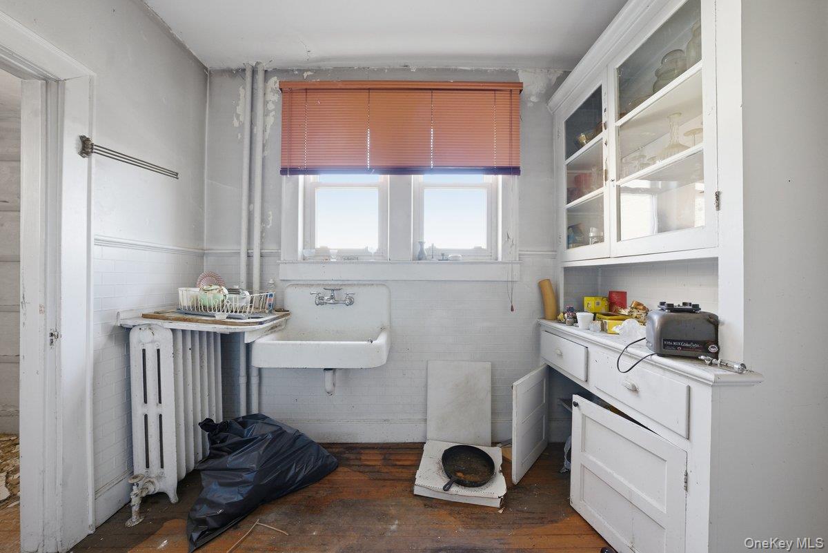 #5 photo, 5608 Sylvan Avenue, ব্রঙ্কস Bronx , NY 10471