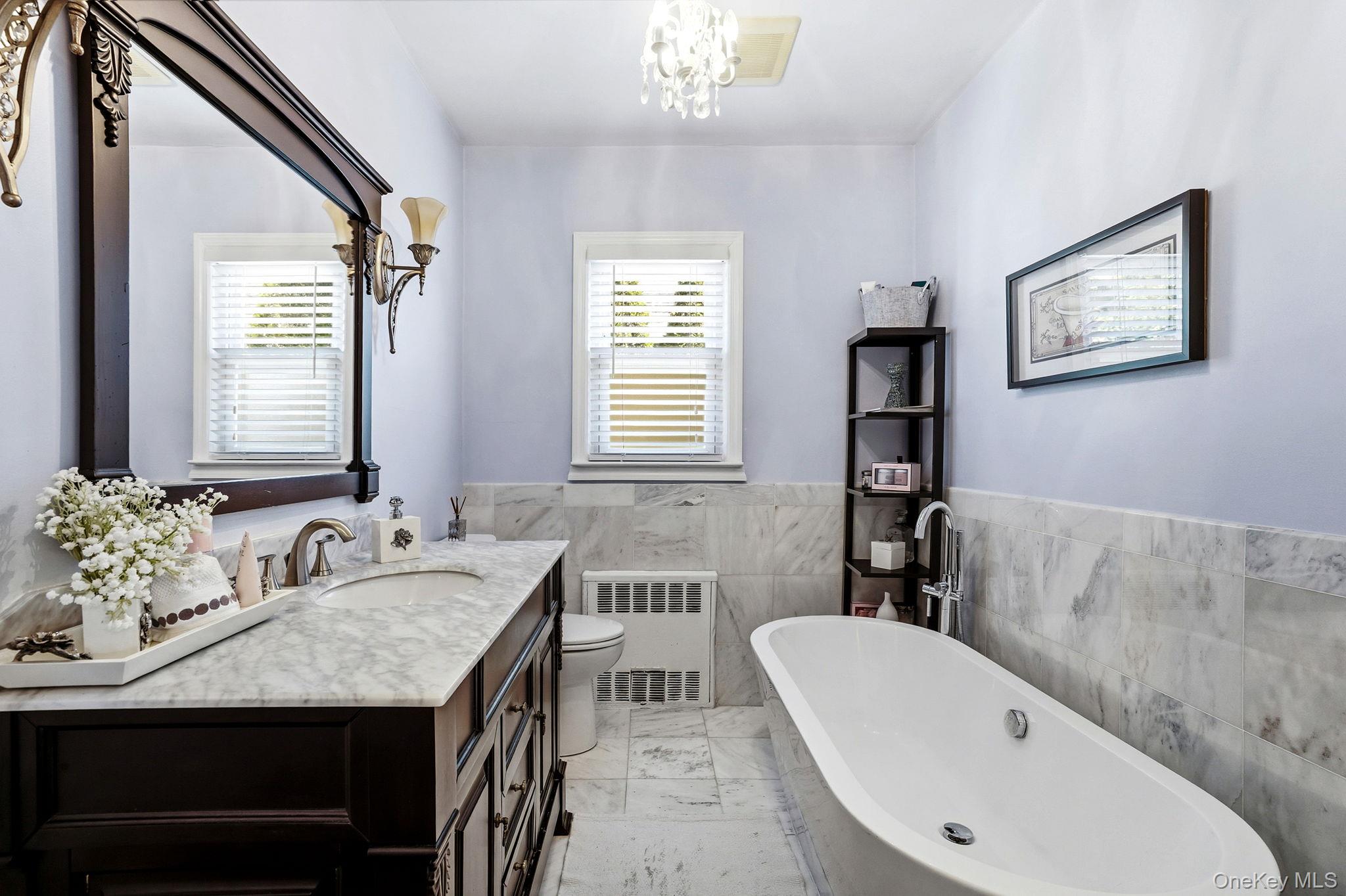 #13 photo, 64 W Fenimore Street, Valley Stream , NY 11580