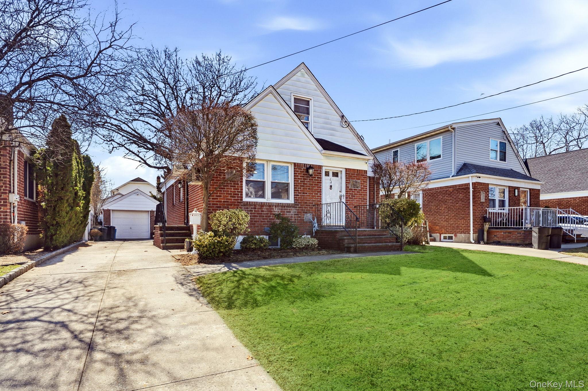 #3 photo, 64 W Fenimore Street, Valley Stream , NY 11580