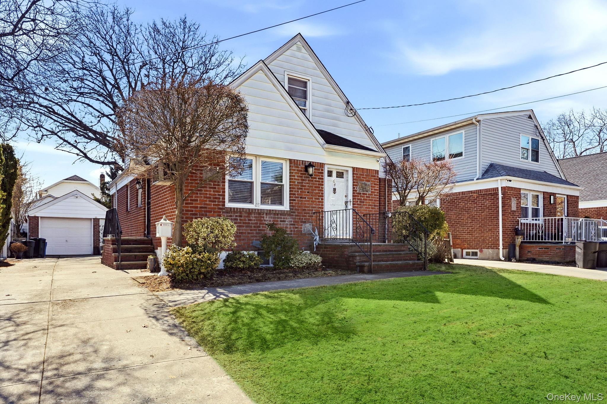 #4 photo, 64 W Fenimore Street, Valley Stream , NY 11580