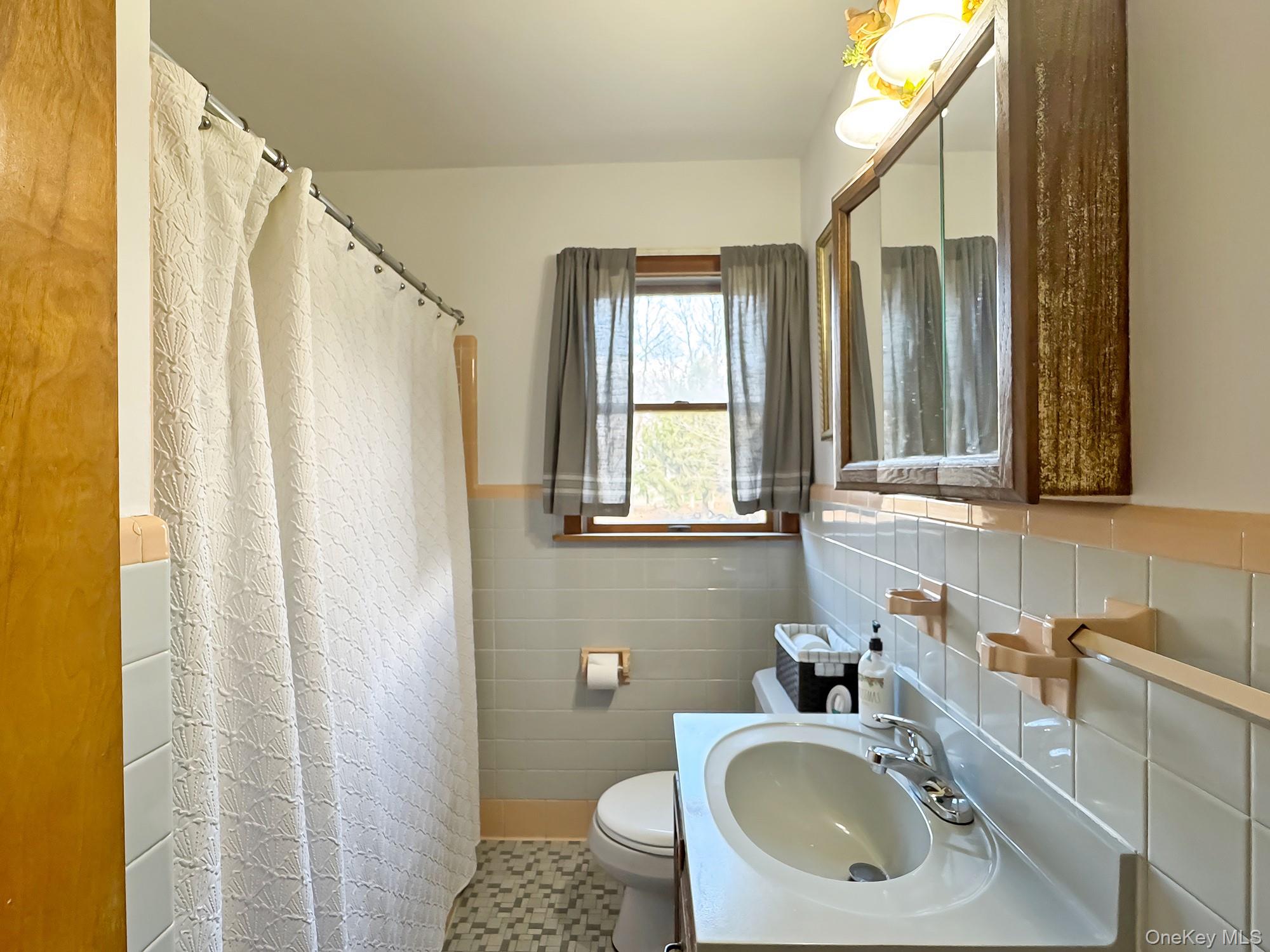 #10 photo, 22 Carmen Drive, Poughkeepsie , NY 12603