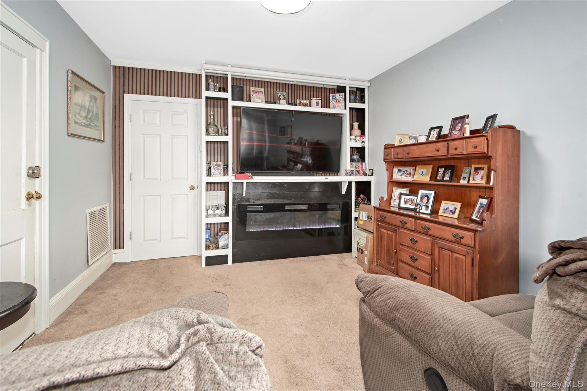 #4 photo, 123 Webster Avenue, Harrison , NY 10528