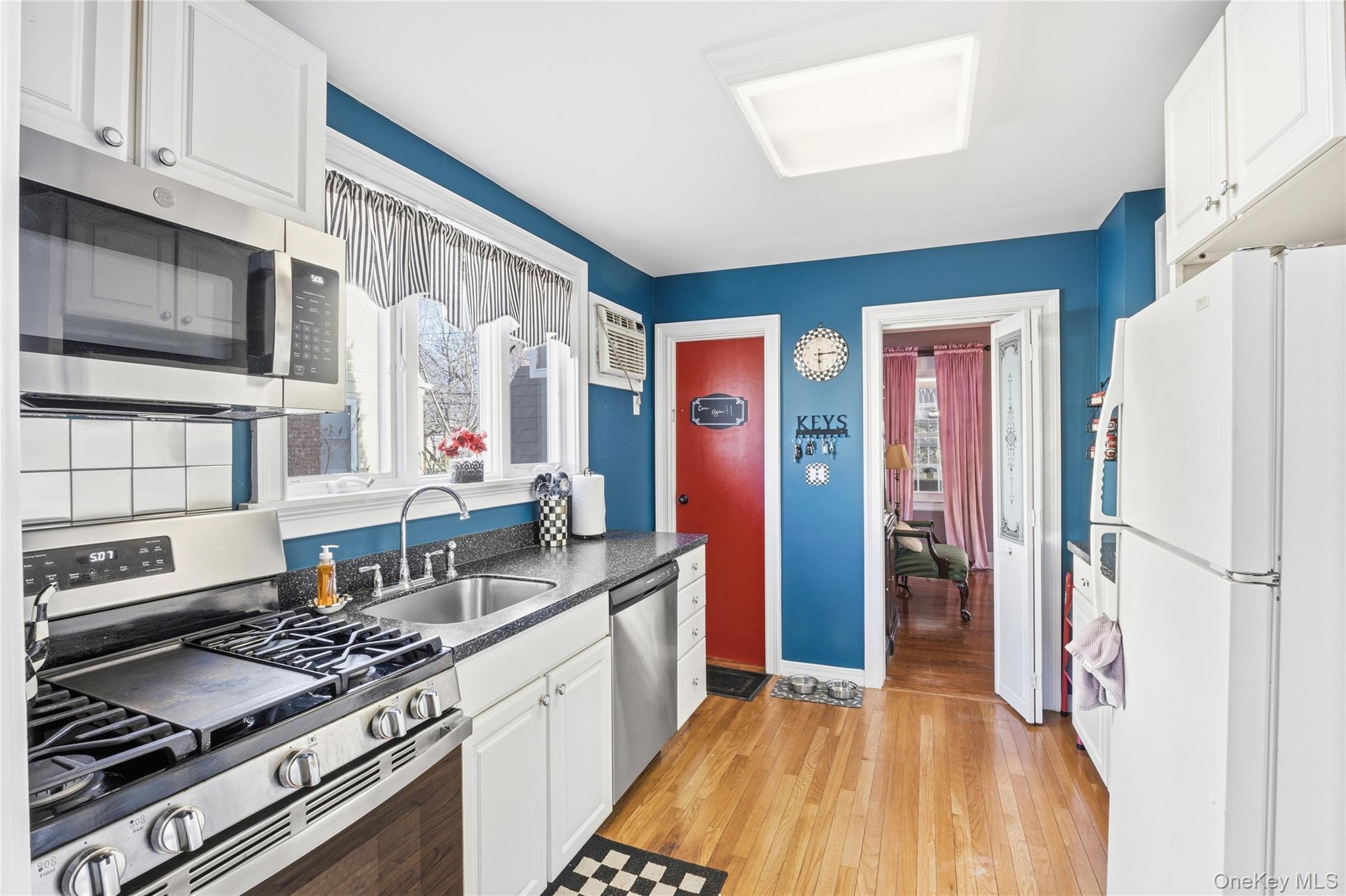 #14 photo, 3539 Park Avenue, নাসাউ কাউন্টি Wantagh , NY 11793