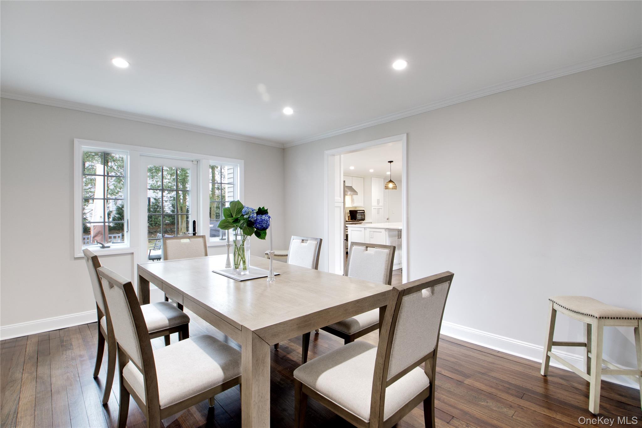 #15 photo, 109 Country Club Drive, 长岛 华盛顿港 Port Washington , NY 11050