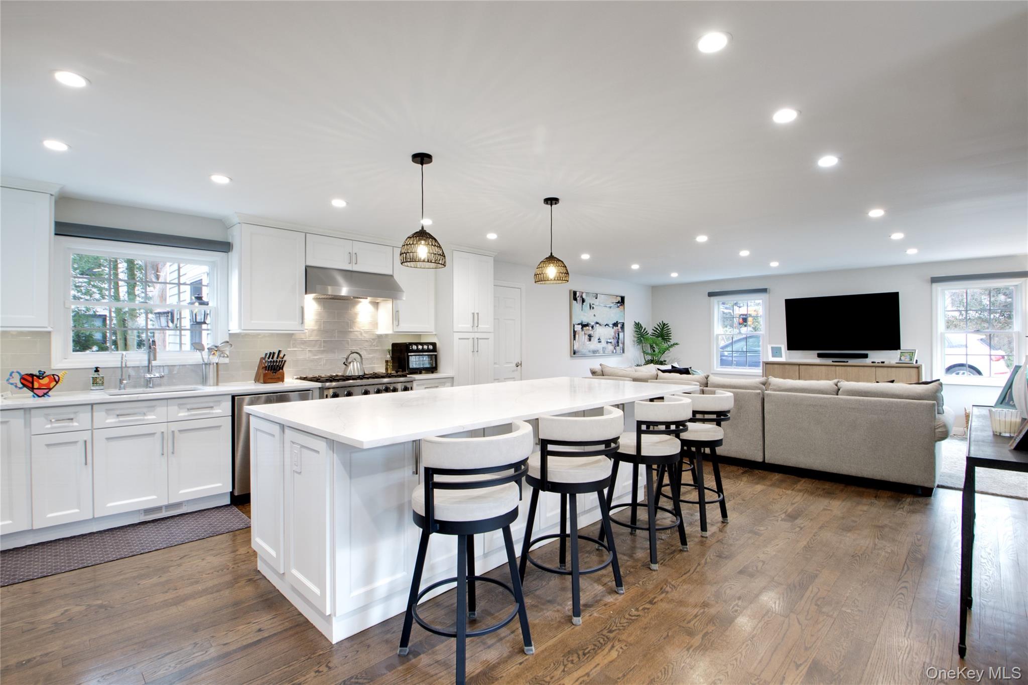 #9 photo, 109 Country Club Drive, 长岛 华盛顿港 Port Washington , NY 11050