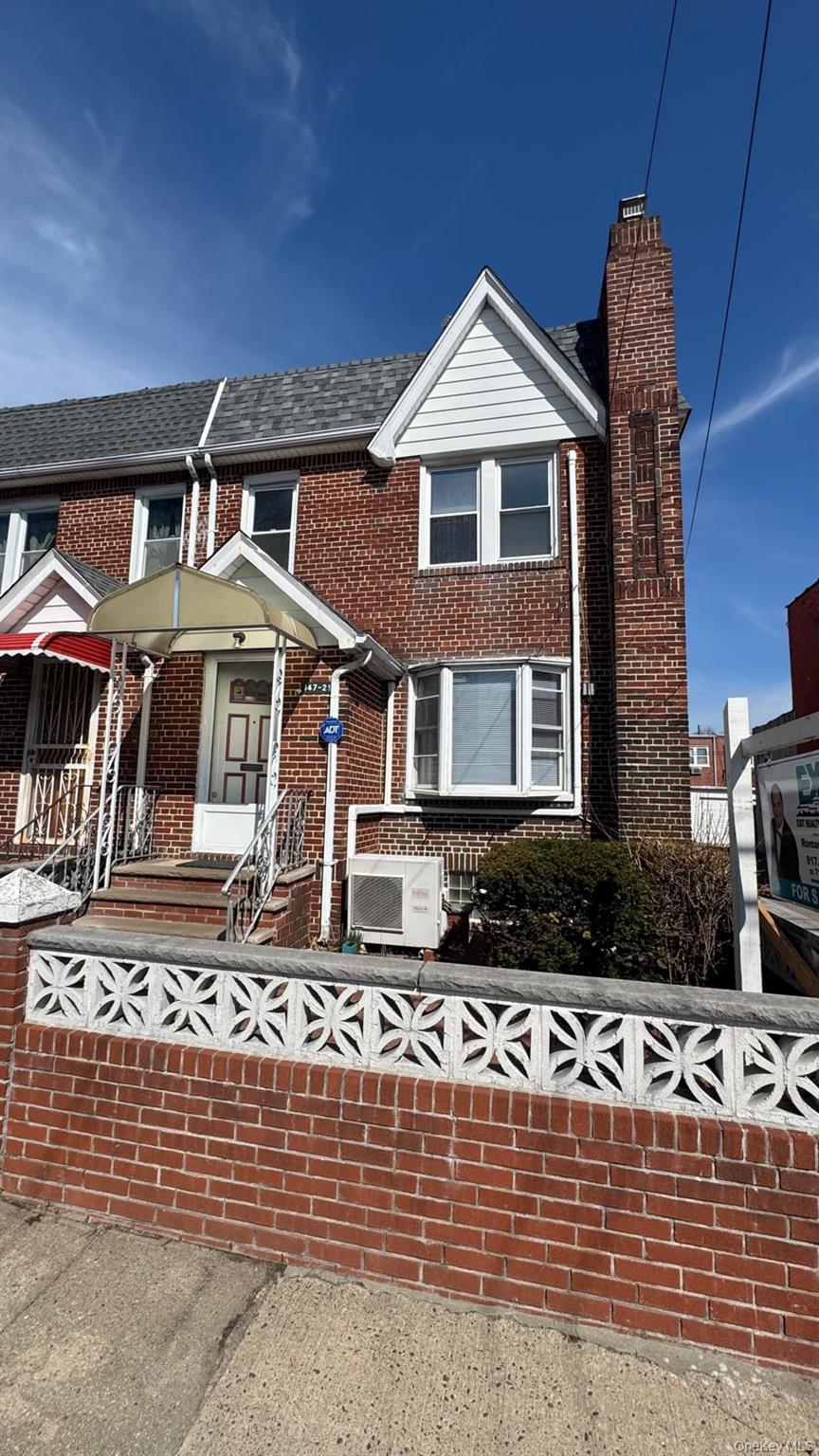 #1 photo, 14729 Coolidge Avenue, Briarwood , NY 11435