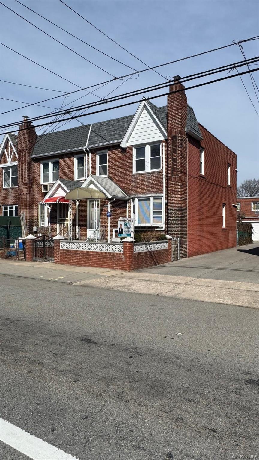 #4 photo, 14729 Coolidge Avenue, Briarwood , NY 11435