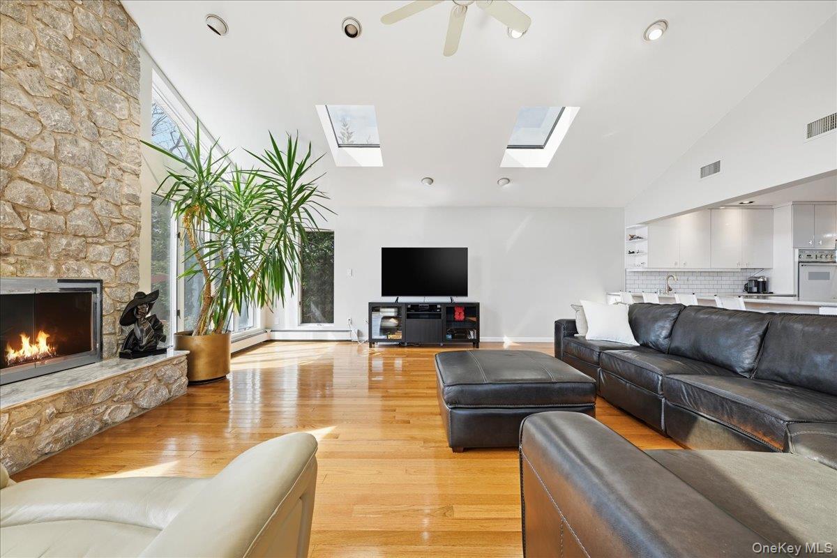 #18 photo, 3454 Woodward Street, Oceanside , NY 11572