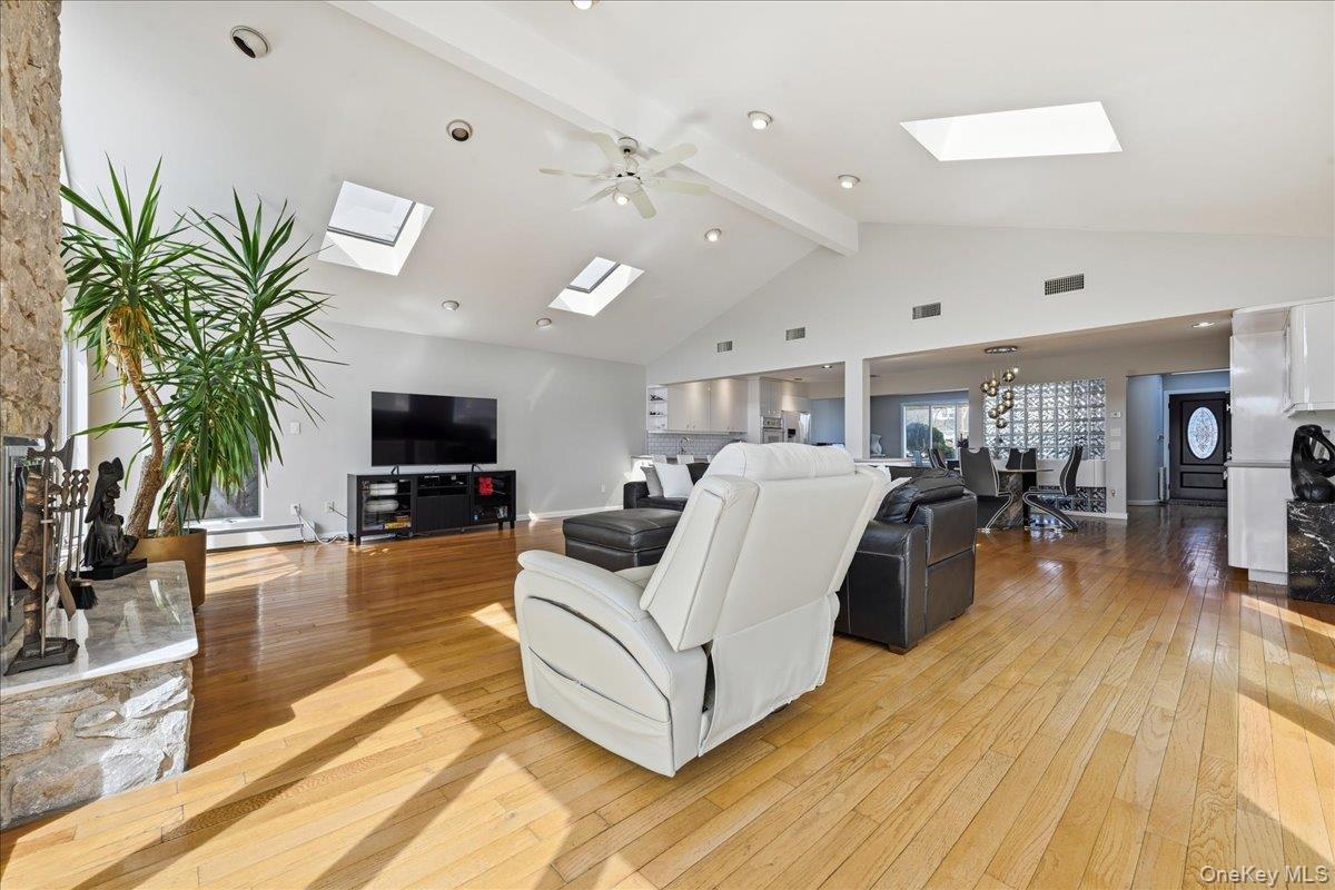 #19 photo, 3454 Woodward Street, Oceanside , NY 11572