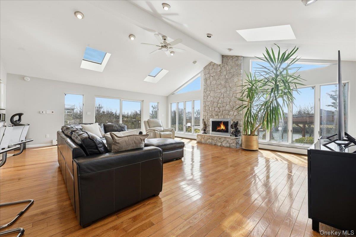 #20 photo, 3454 Woodward Street, Oceanside , NY 11572