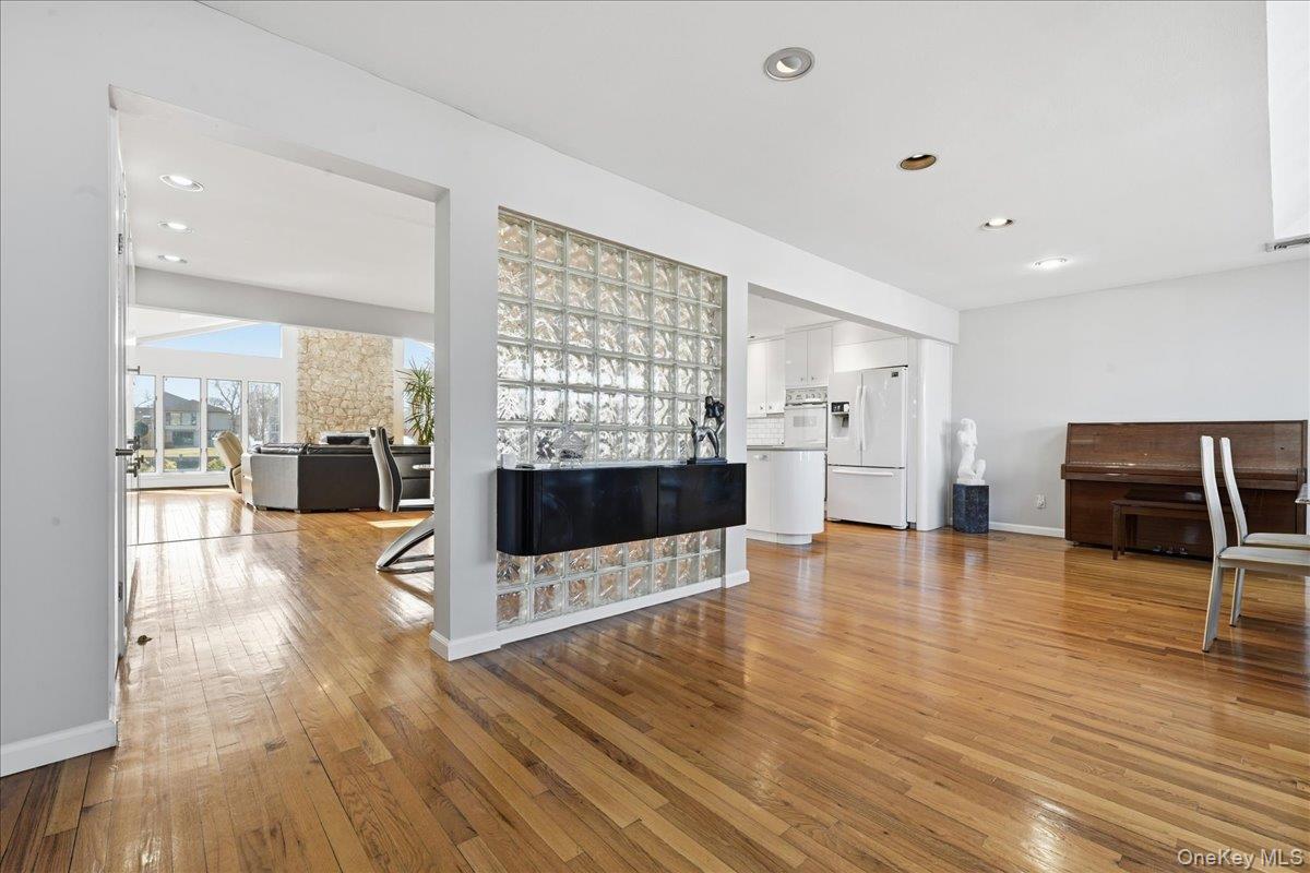 #5 photo, 3454 Woodward Street, Oceanside , NY 11572