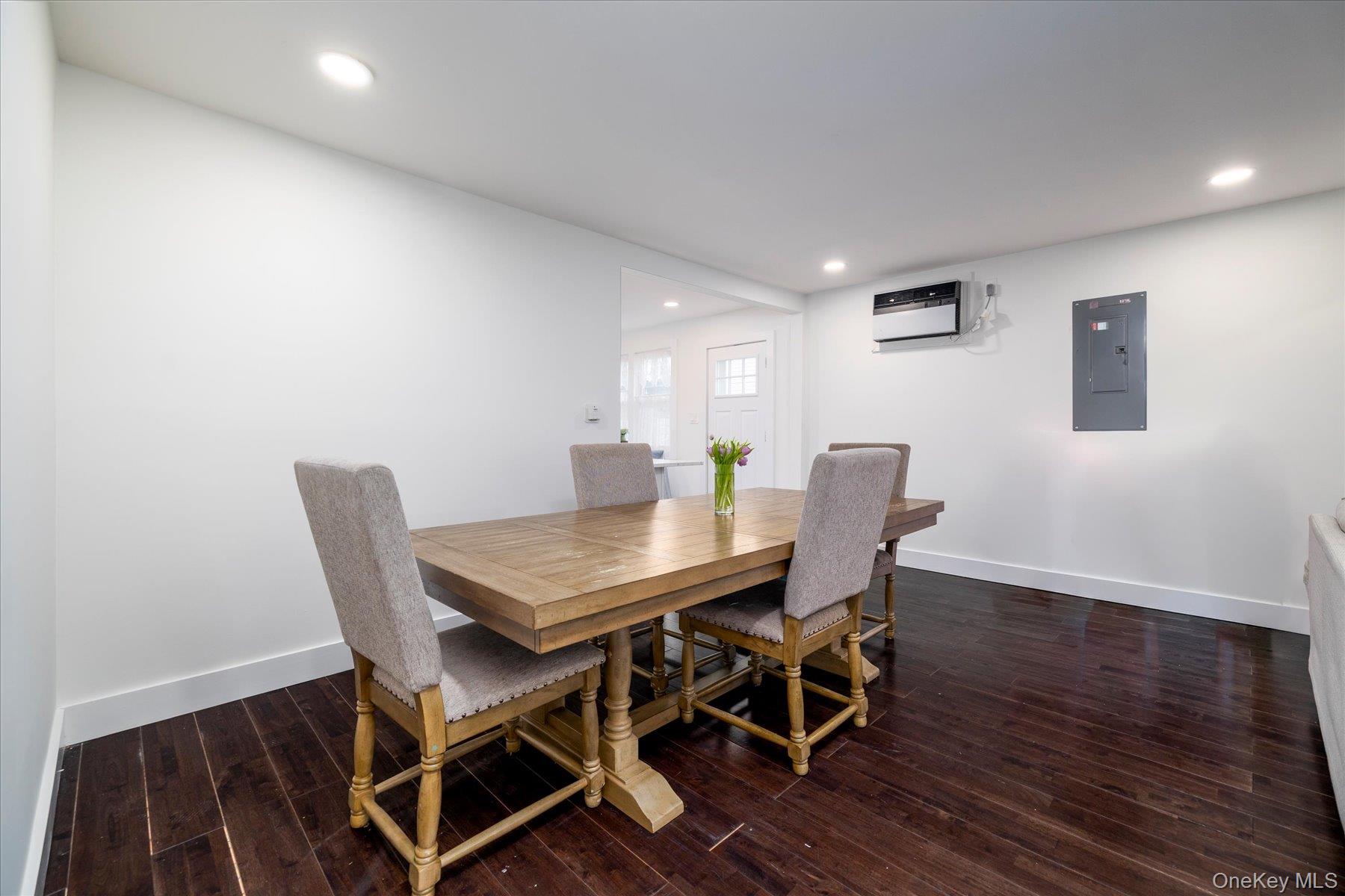 #10 photo, 3357 4th Street, Oceanside , NY 11572