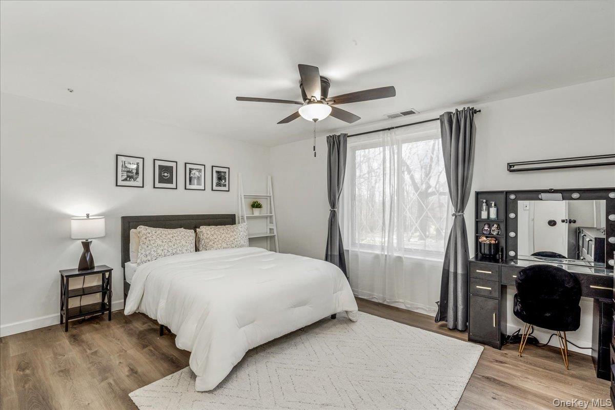 #11 photo, 199 Skyline Drive, Coram , NY 11727