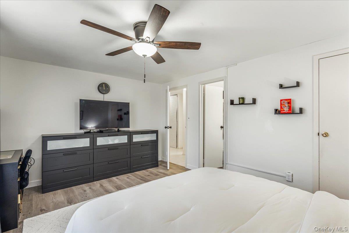 #13 photo, 199 Skyline Drive, Coram , NY 11727