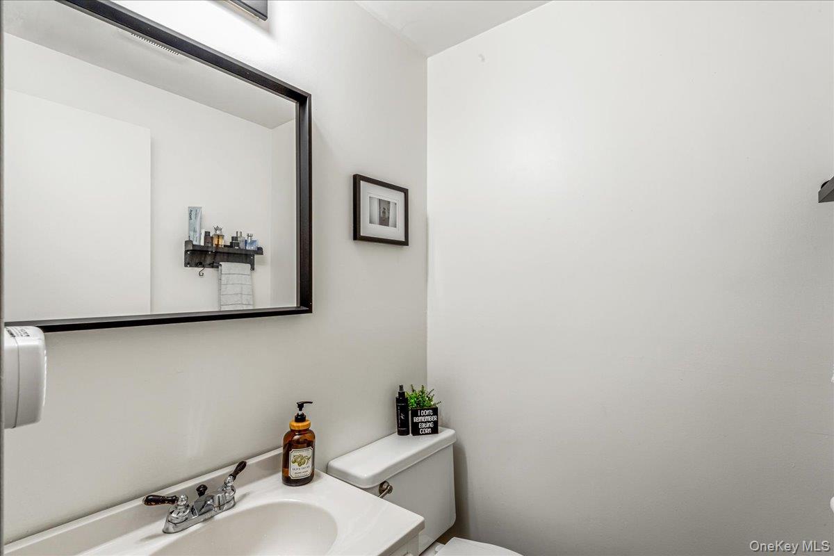 #17 photo, 199 Skyline Drive, Coram , NY 11727