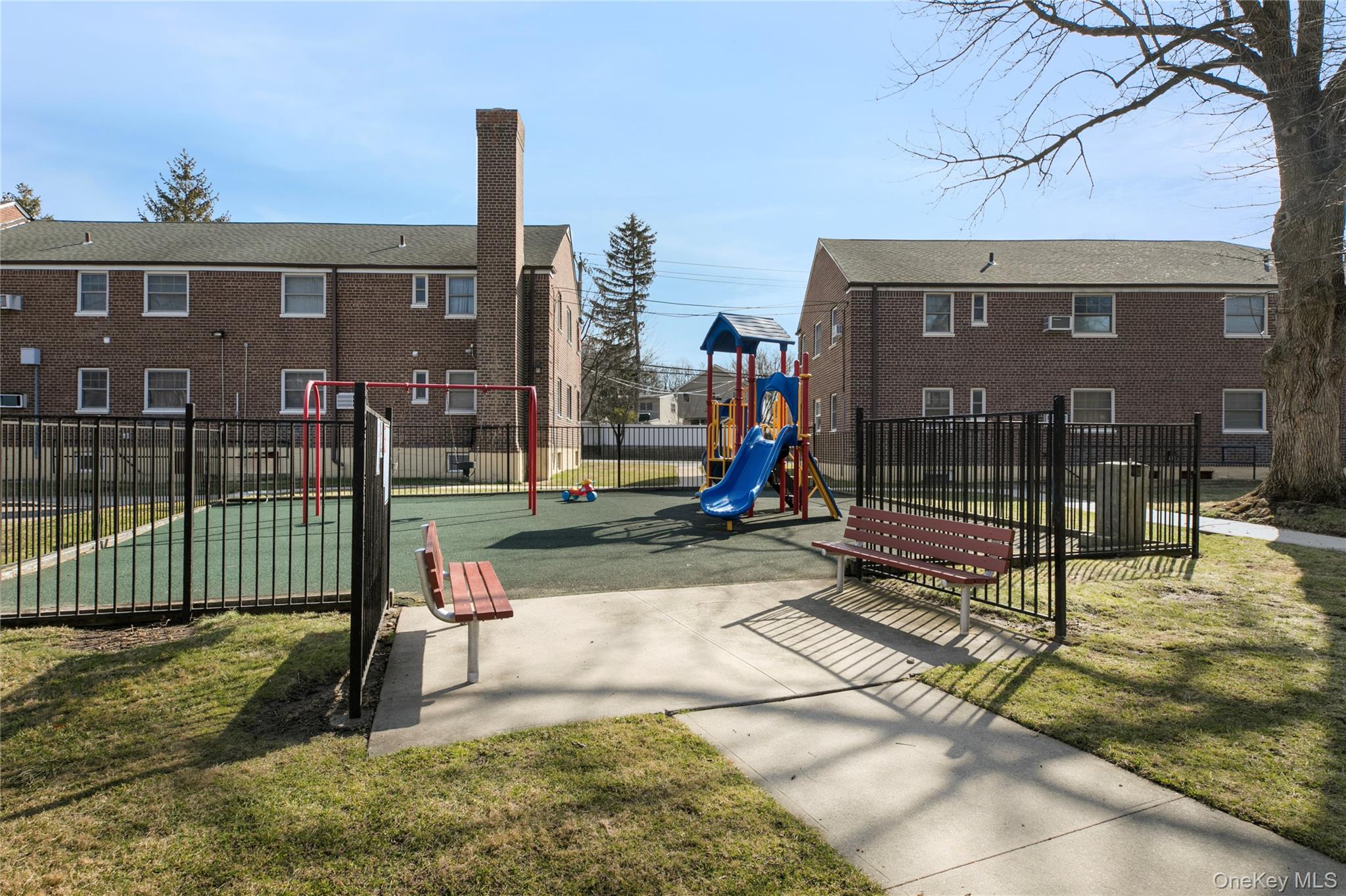 #9 photo, 255-14 61st Ave, Little Neck , NY 11362